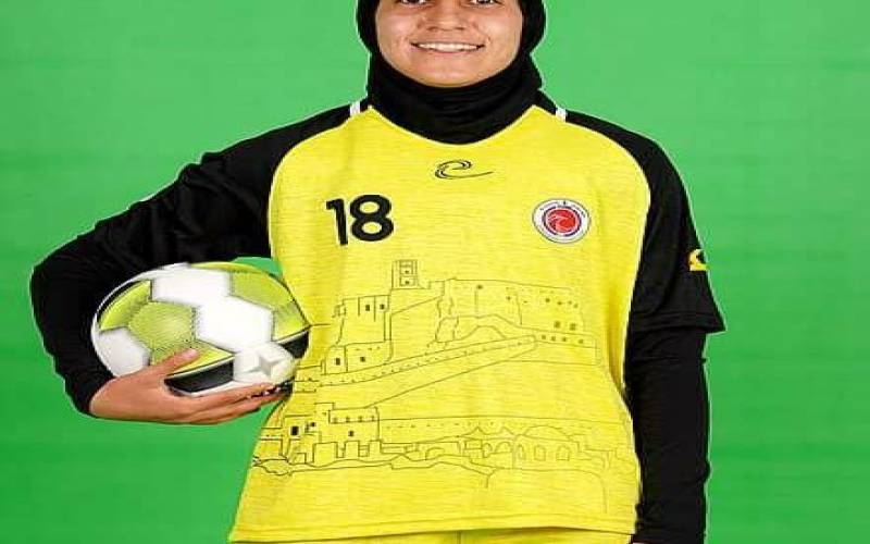 ملیکا محمدی بازیکن تیم خاتون بم در تصادف فوت کرد