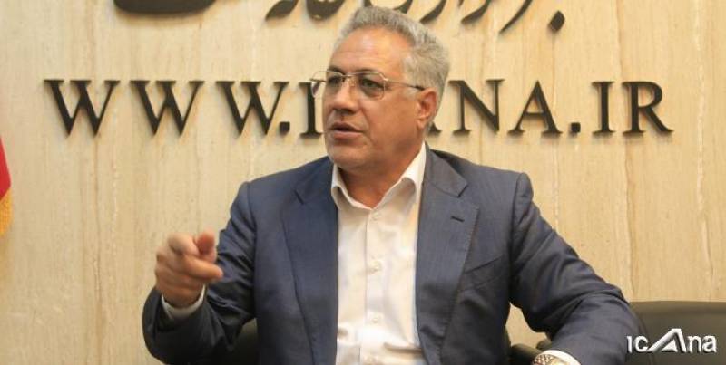 کمباین فرسوده ۲۵ درصد غلات تولیدی را هدر می‌دهد/تسهیلات خرید تراکتور پرداخت نشده است