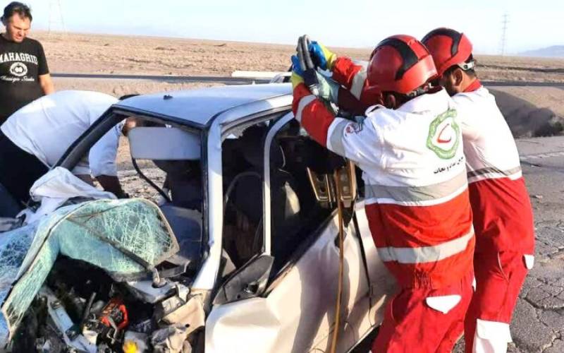 تصادف پراید و پژو ۴۰۵ سه فوتی برجا گذاشت