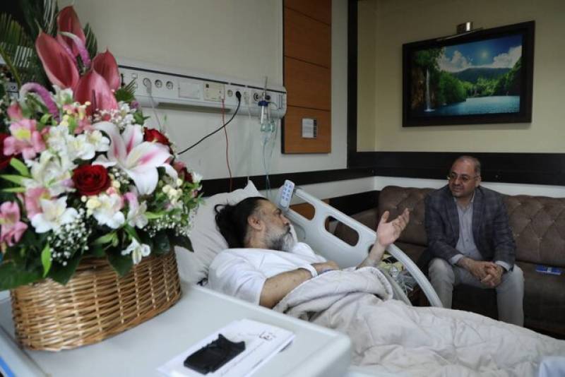 عیادت مدیرکل روابط عمومی صداوسیما از رضا ایرانمنش