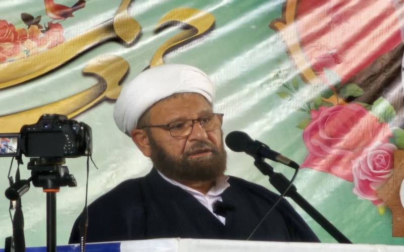 امام جمعه جیرفت: اهداف نظام با همکاری سه قوه میسر می‌شود.