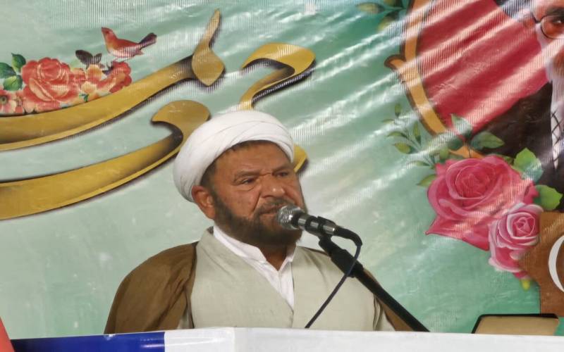درخواست امام جمعه جیرفت  برای رفع مشکل آب یک شهرک
