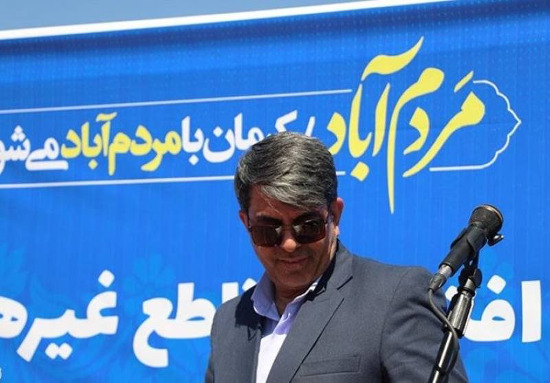 نظارت میدانی استاندار کرمان بر خدمات ستاد سفر