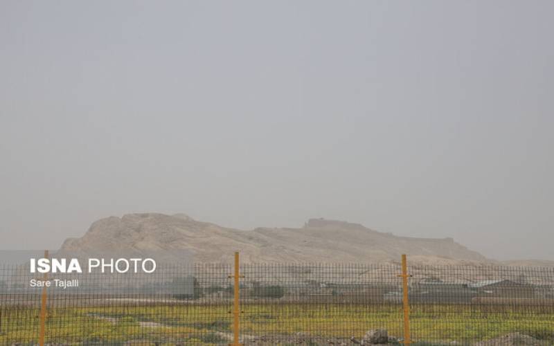 تاخیر در آغاز فعالیت ادارات جیرفت، عنبرآباد و فاریاب به دلیل آلودگی هوا