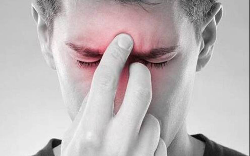 آلودگی هوا چگونه موجب تشدید سینوزیت مزمن می‌شود؟
